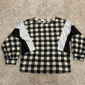 Women’s Plaid Sweater